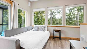 2 bedrooms, free WiFi