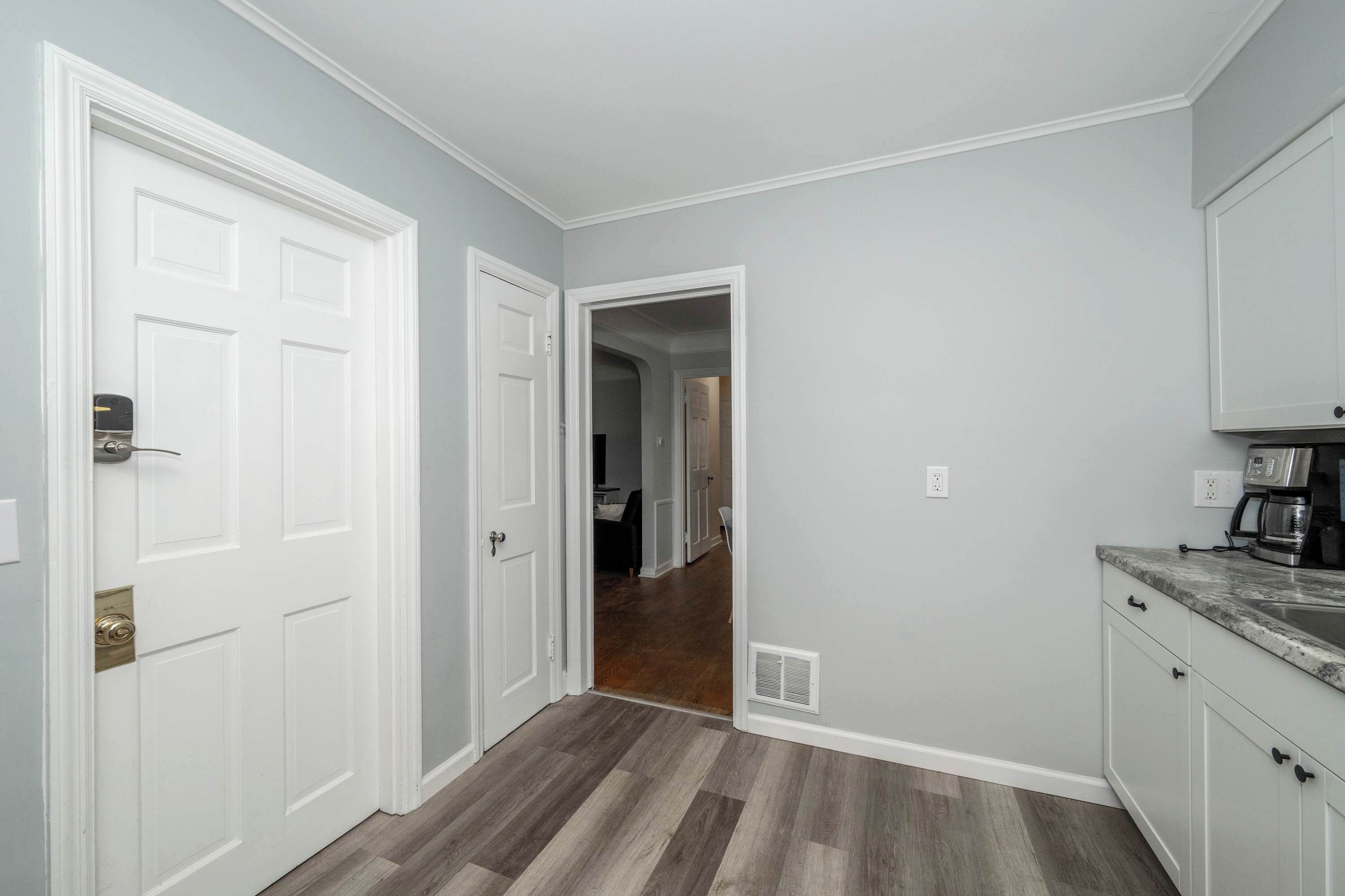 Condo, Multiple Beds, Kitchen, City View (Kenwood Keys 1) | Interior