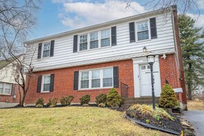 Exterior - Kenwood Keys 1 Cozy Stay for 6 (Cincinnati)