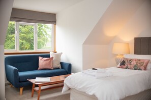 5 habitaciones, internet y ropa de cama 