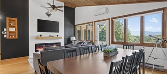 NEW! Scenic White Mountains Retreat