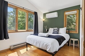 4 soverom, reiseseng for barn, wi-fi og sengetøy