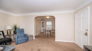 Condo, Multiple Beds, Kitchen, Garden View (Kenwood Keys 2) | Interior
