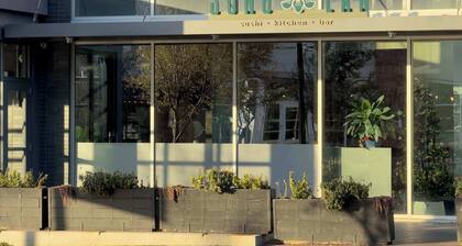 Bridge Park Luxe Studio for 2!