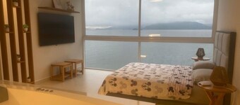 Home Sweet Sea. Beachfront Retreat: Luxury, Comfort and Exclusive SPA