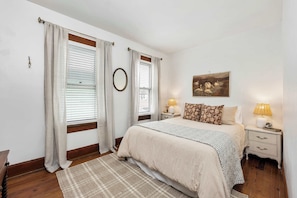 2 bedrooms, individually decorated, individually furnished, desk