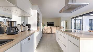 Villa Nature - 10 Minutes de Disneyland | Private kitchen | Electric kettle