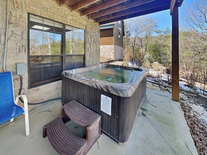 Terrace/patio - Lakefront Retreat with 8 Acres, Firepit, Hot Tub + Fantastic Entertainment Room! (Sevierville)