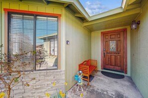 Exterior - Dog-friendly home with large private yard & bbq - close to beach & hiking (Arcata)