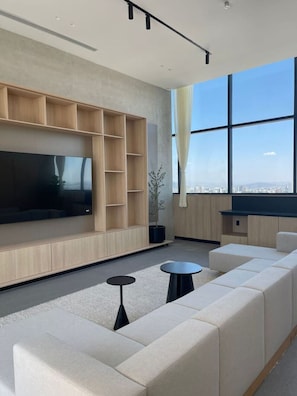 TV