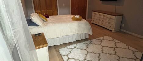 3 bedrooms, free WiFi, bed sheets