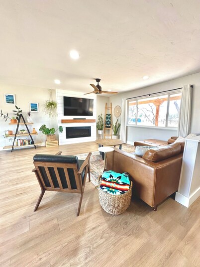 Charming 3BR In-Town Cortez Home w/ Sauna & Mesa Views – Family & Pet-Friendly