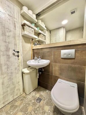 Comfort Studio, Balcony, Sea View | Bathroom | Slippers