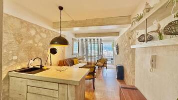 Comfort Studio, Balcony, Sea View | Kalis bunyi, Wi-fi percuma