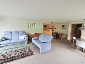 TV - Holiday flat with mountain view (Schwenden im Diemtigtal)