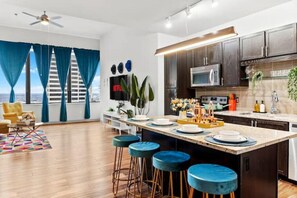 Fridge, microwave, oven, stovetop