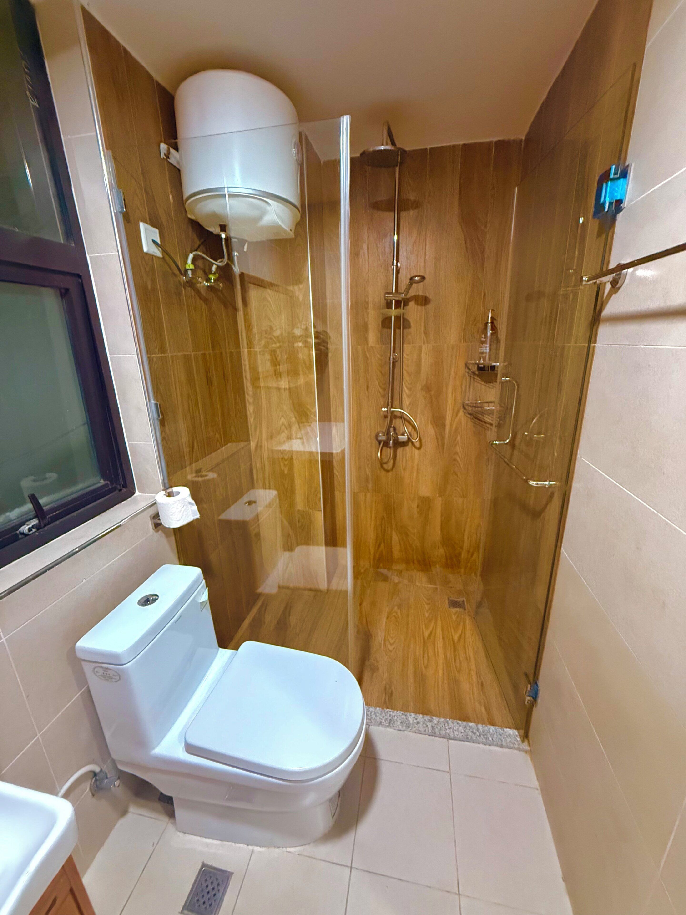 Luksusleilighet, balkong, delvis havutsikt | Bad