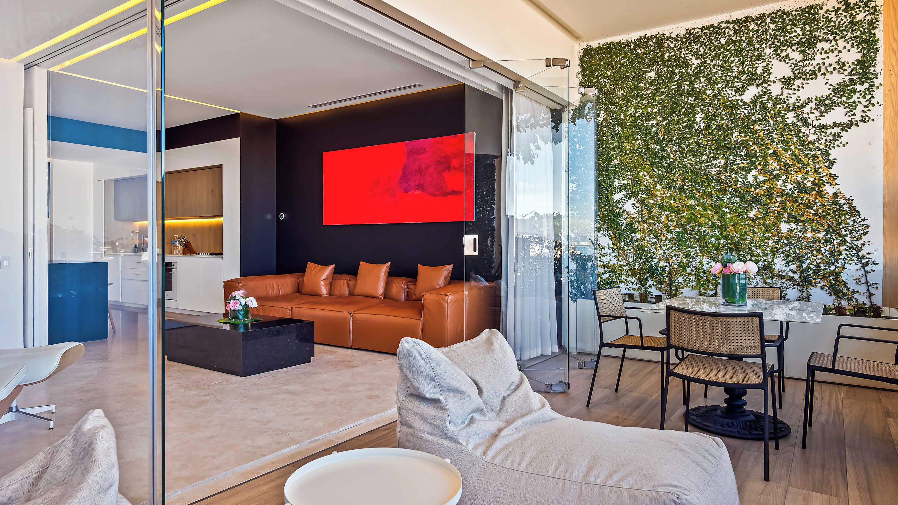 TV, offices
