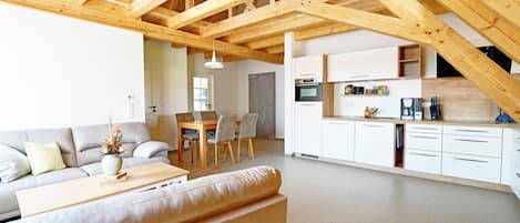 Family Apartment, Mountain View | Living area