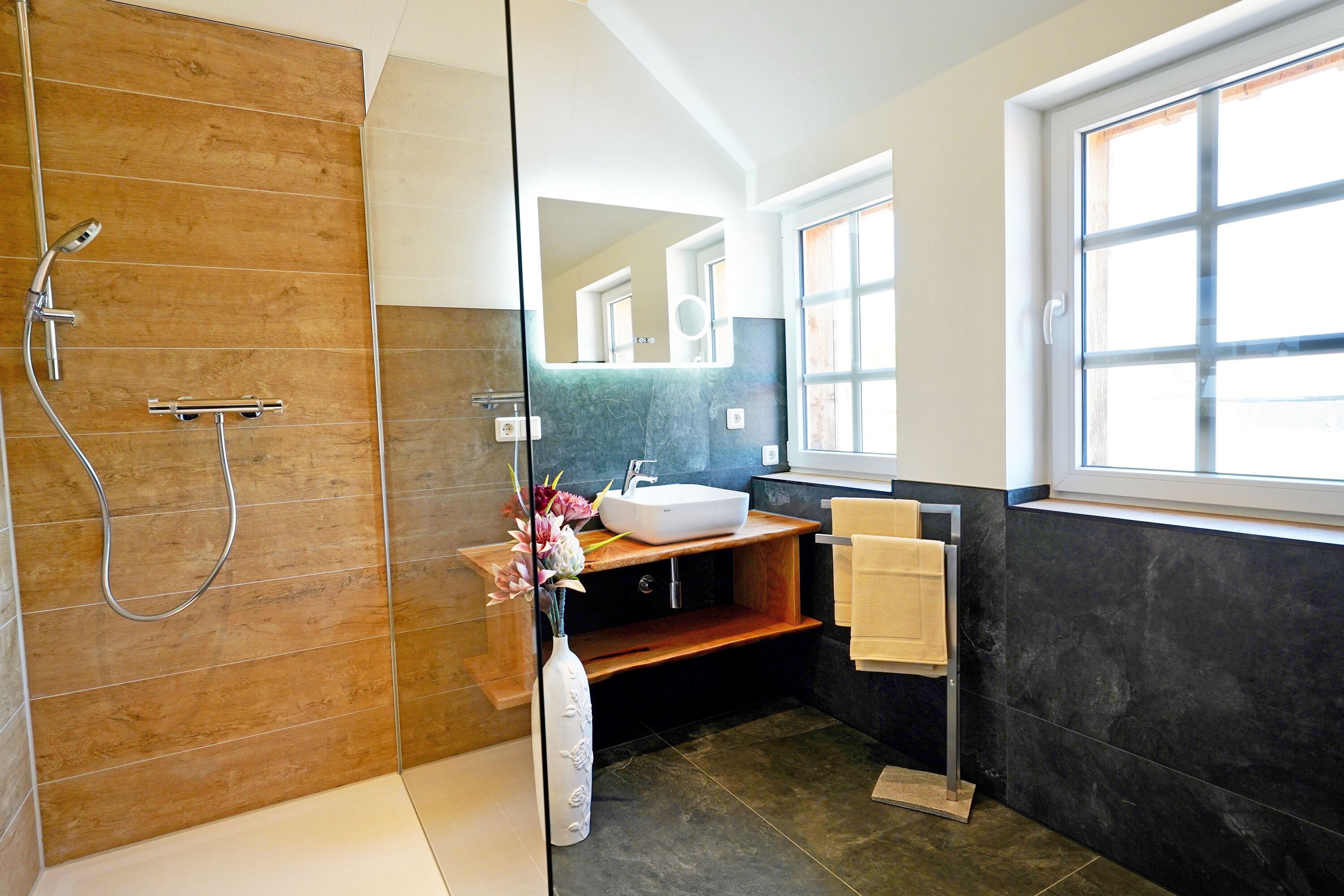 Deluxe-Apartment, Bergblick | Badezimmer