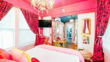 1 slaapkamer, een strijkplank/strijkijzer, reisbedje, wifi