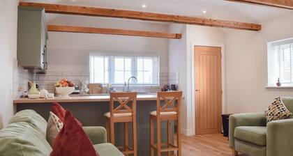 Brooklands Farm Cottage