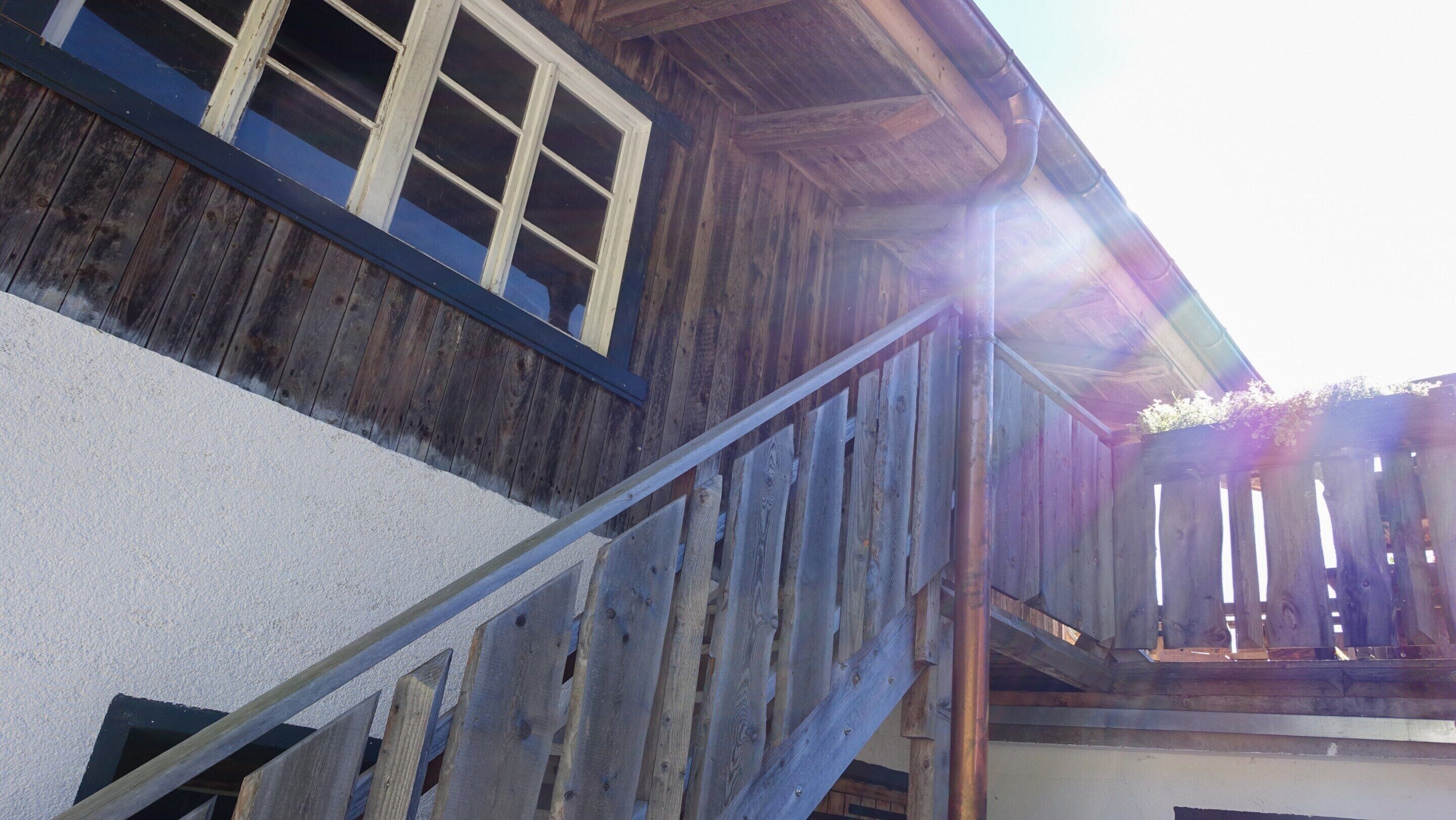 تفاصيل الفندق من الخارج