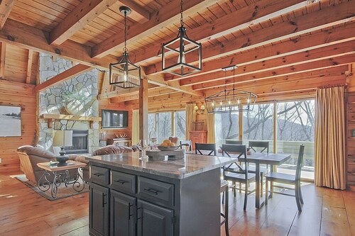  Stylish Bent Tree Home w/ spectacular views in resort community!