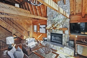 Smart TV, fireplace, computer monitors