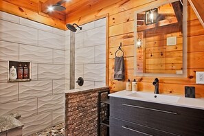 Shower, hair dryer, towels, soap -  Stylish Bent Tree Home w/ spectacular views in resort community! (Jasper)