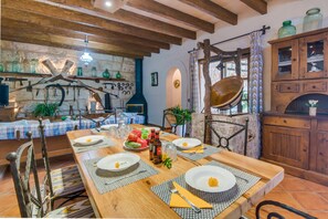 House | Dining