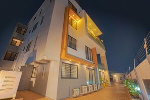 Exterior - kingstelescape (Accra)