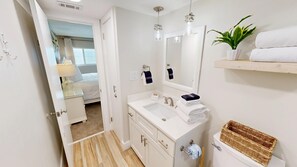 Towels - Beach Front Amazing Views BH 501A (Miramar Beach)