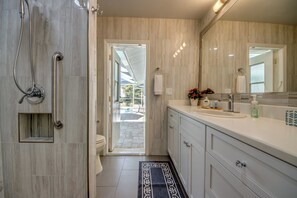 Hair dryer, towels