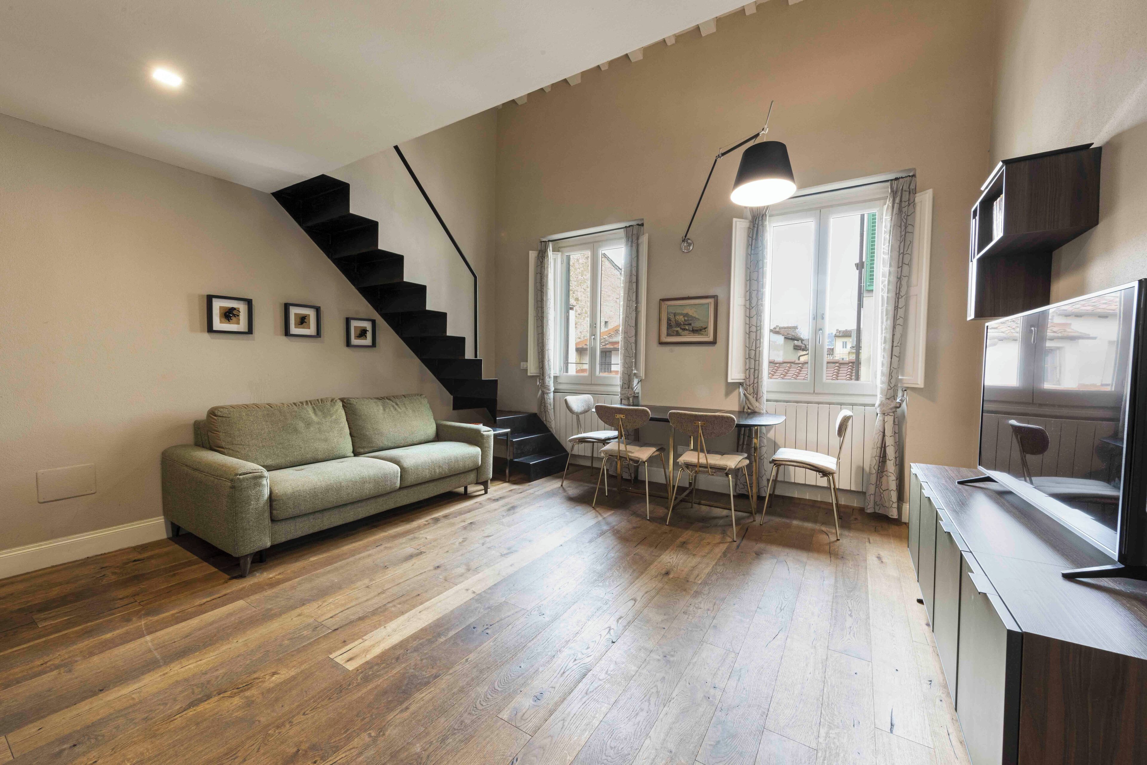 Comfort Duplex, Balcony | Living area