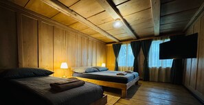 2 chambres, fer et planche à repasser, Wi-Fi, draps fournis