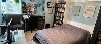 Room in townhouse
