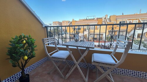 Casa Cuenca 2 bedroom clean&cozy apartment Arenales del Sol, Casa Cuenca 2 bedroom Clean&Cozy large