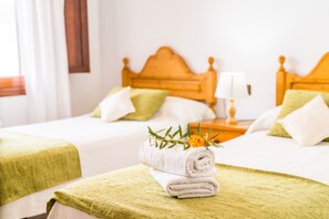 House | 4 bedrooms, iron/ironing board