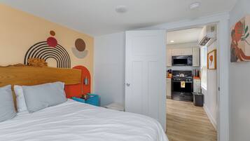 1 bedroom, iron/ironing board, WiFi, bed sheets