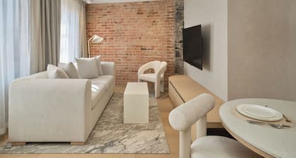 Corner Apartments
