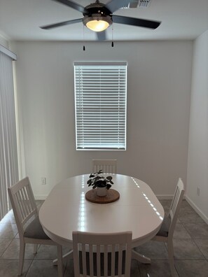 Dining - Sunlit 4-bedroom West Phoenix Home, Mountain Views & Close to West Gate (Tolleson)