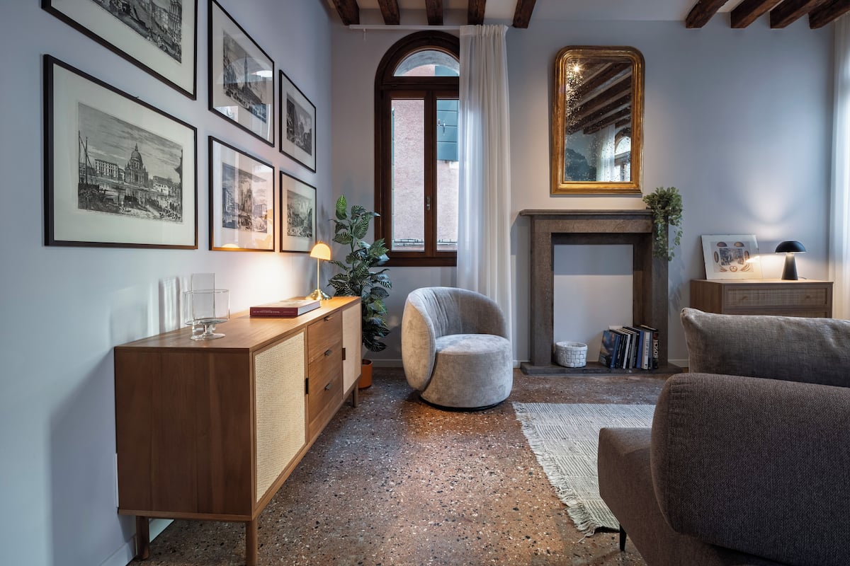 Luxury Apart Daire | Oturma alanı | Düz ekran televizyon 