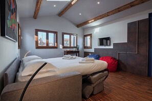 Superior Studio Suite | Iron/ironing board, free WiFi - Ca' Vida Apartments (Venice)