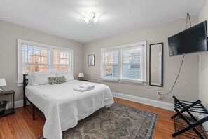 Nhà, nhiều giường, sân hiên, quang cảnh vườn (Tibet Twins Suites) | 6 phòng ngủ, trang trí khác biệt 