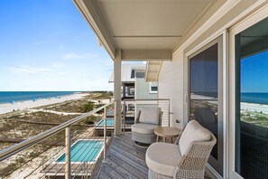 Property grounds - Honeydew: 4th of July week now available as a Friday or Saturday check in! (Mexico Beach)