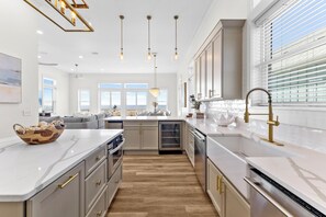 Fridge, microwave, oven, stovetop - Gorgeous Beachfront Home, Private Pool, Amazing Views, Mexico Beach (Mexico Beach)