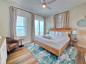 6 室のベッドルーム、アイロン / アイロン台、WiFi (無料)、ベッドシーツ