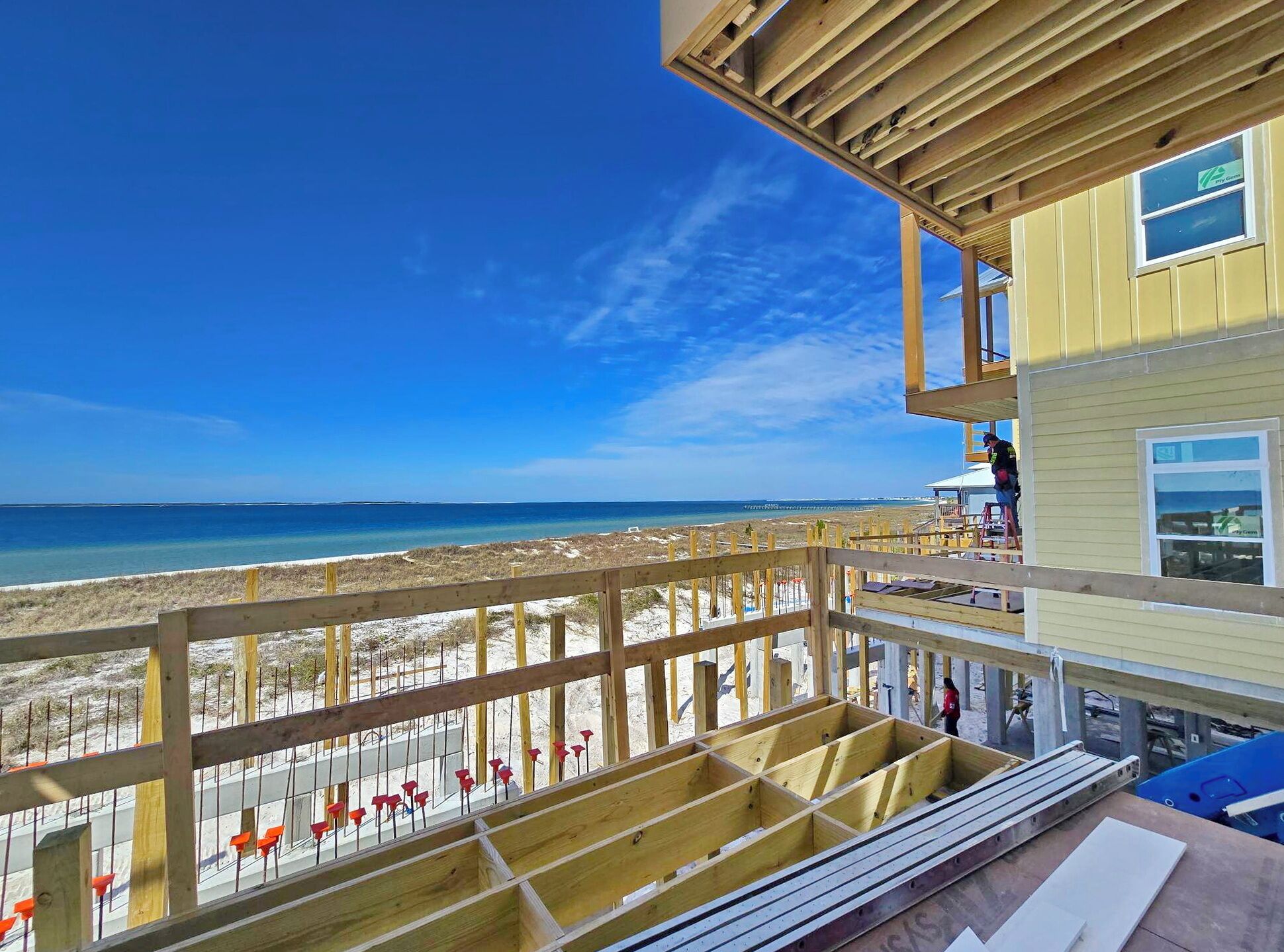 المنطقة المحيطة بالمنشأة