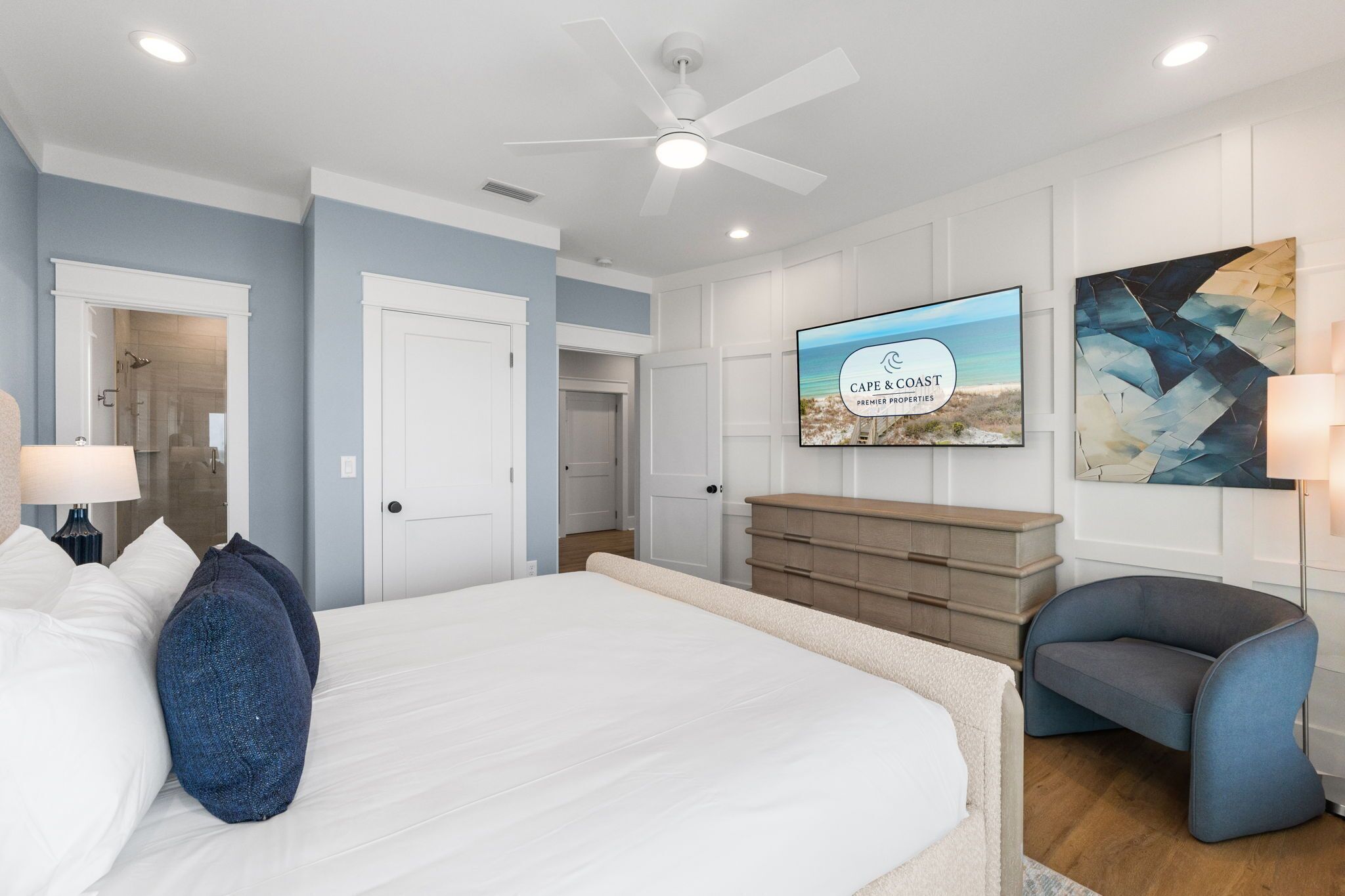 6 bedrooms, iron/ironing board, free WiFi, bed sheets